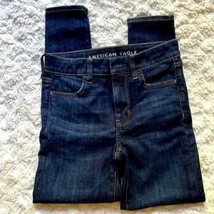 ✨AMERICAN EAGLE NEXT LEVEL STRETCH HI-RISE JEGGING✨